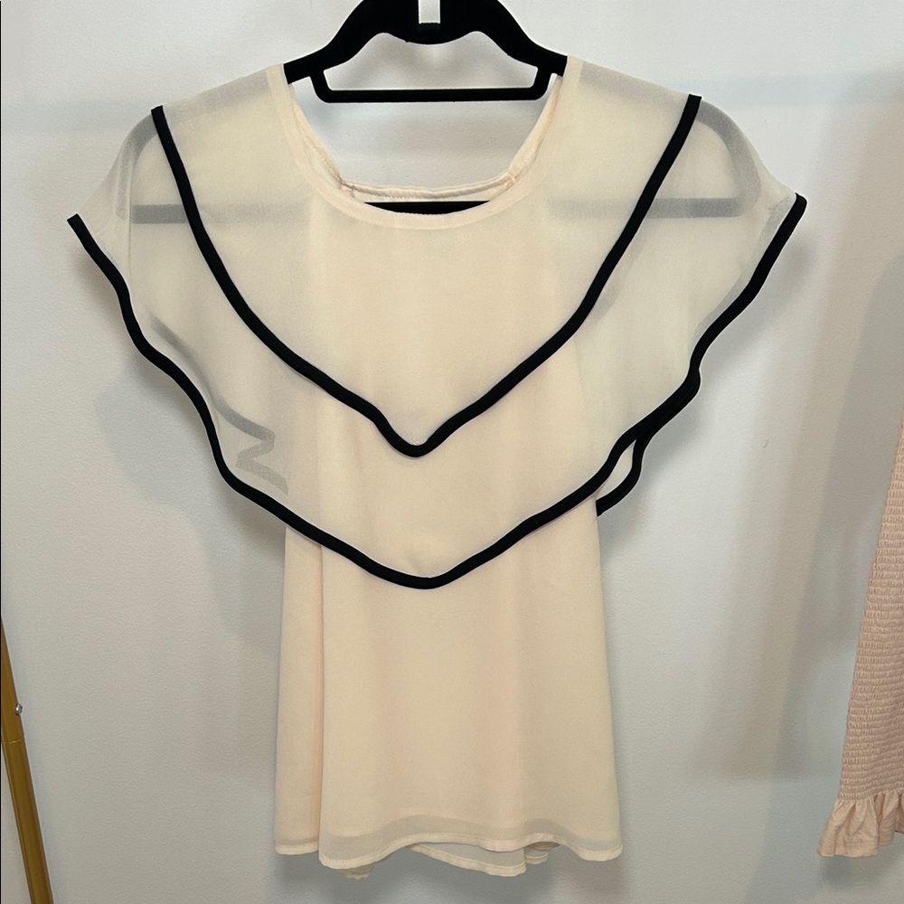 Chic Cream Blouse with Black Accents